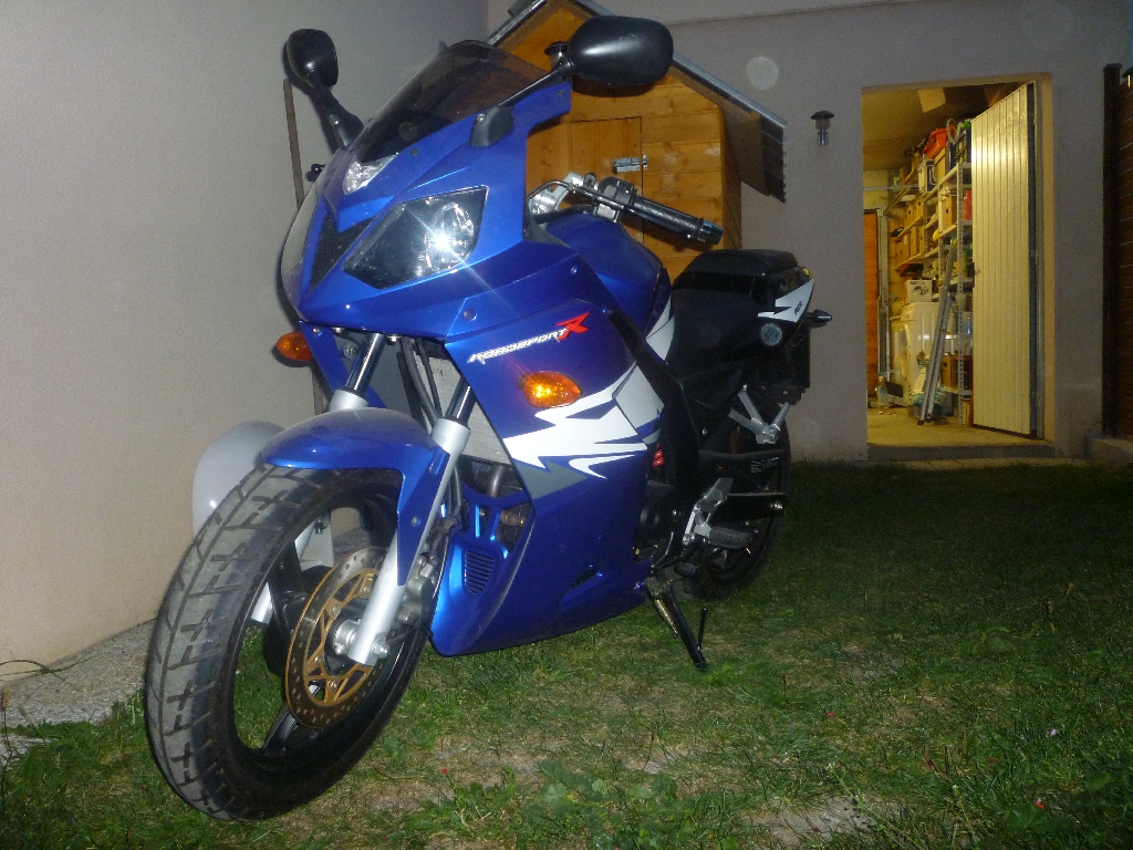 Moto DAELIM Roadsport 125 R  occasion